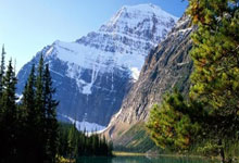 体坛名场面|世界杯生死战,上万名球迷扬言打爆中国女篮,结果遭反击.